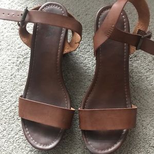 MIA brown heeled sandals